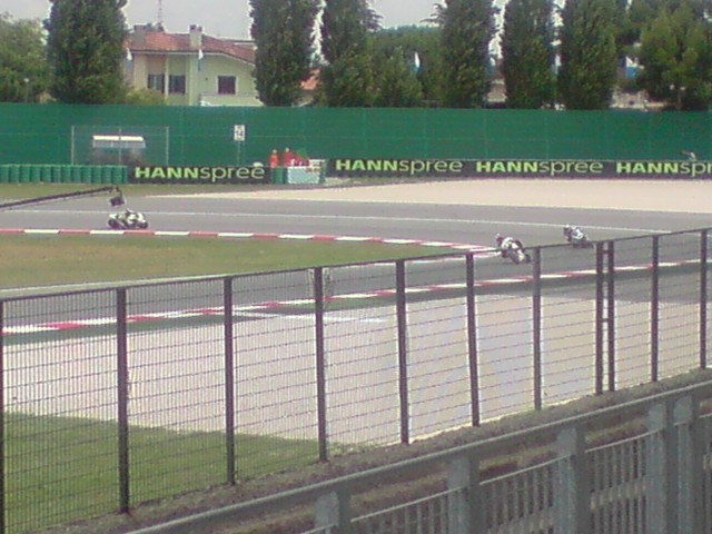 640x480 pixels (80K)